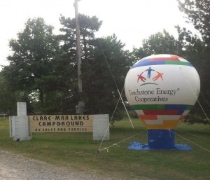 Clare Mar Lakes_Sign and Balloon