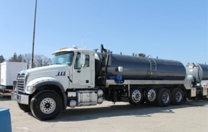 RR Truck Sales_2015 Mack Granite Truck